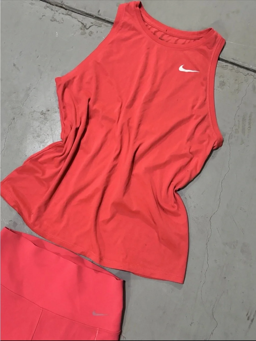Nike Universa High Waisted 7/8 Leggings M One Classic Tank L  Bundle Aster Pink